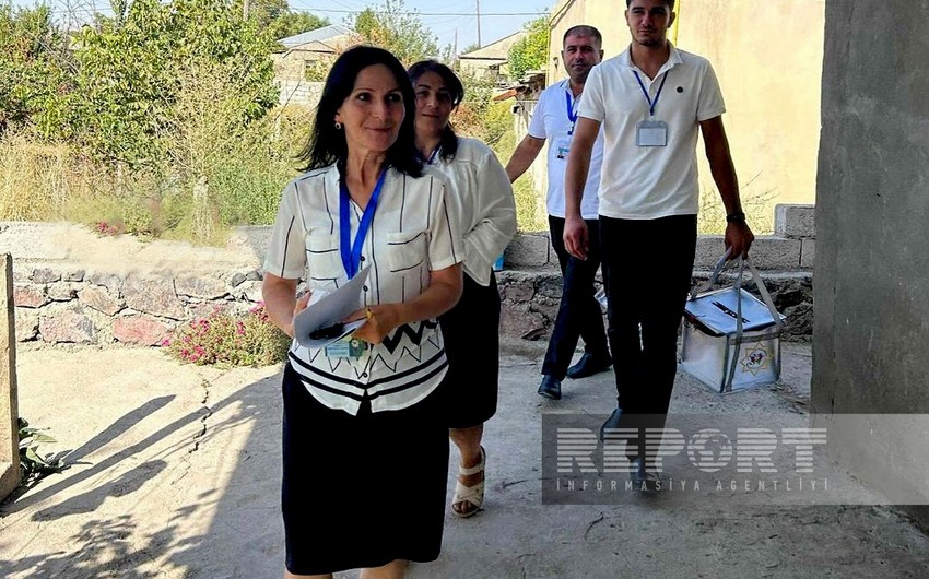 102-year-old voter casts ballot in Azerbaijan's Nakhchivan