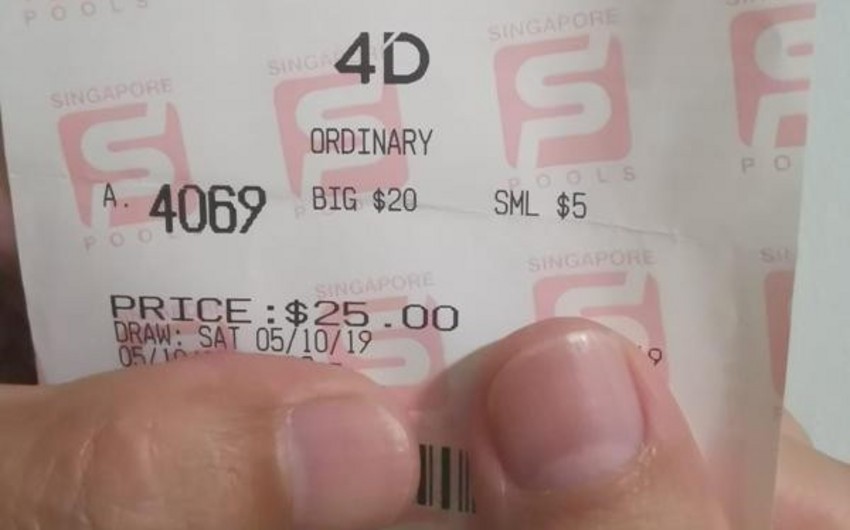 Честный житель Сингапура отказался от чужого выигрышного лотерейного билета
