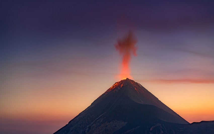 Qvatemalada vulkan təhlükəsi səbəbindən 330 nəfər təxliyə edilib