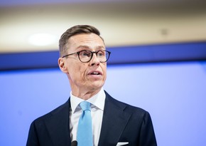 Finland's president signs refugee expulsion law