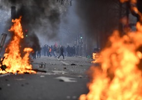 Журналист: Во Франции полицейское насилие чаще проявляется во время антиправительственных акций
