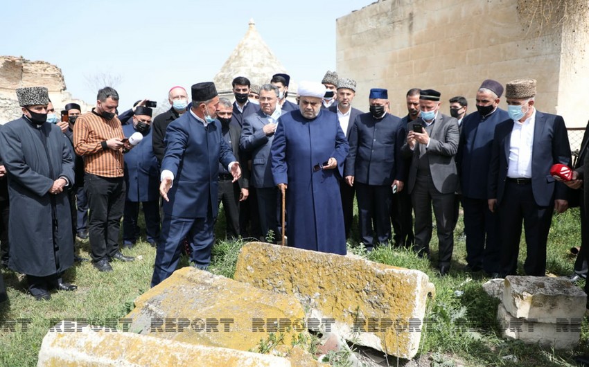 Religious leaders in Azerbaijan embark on visit to Aghdam