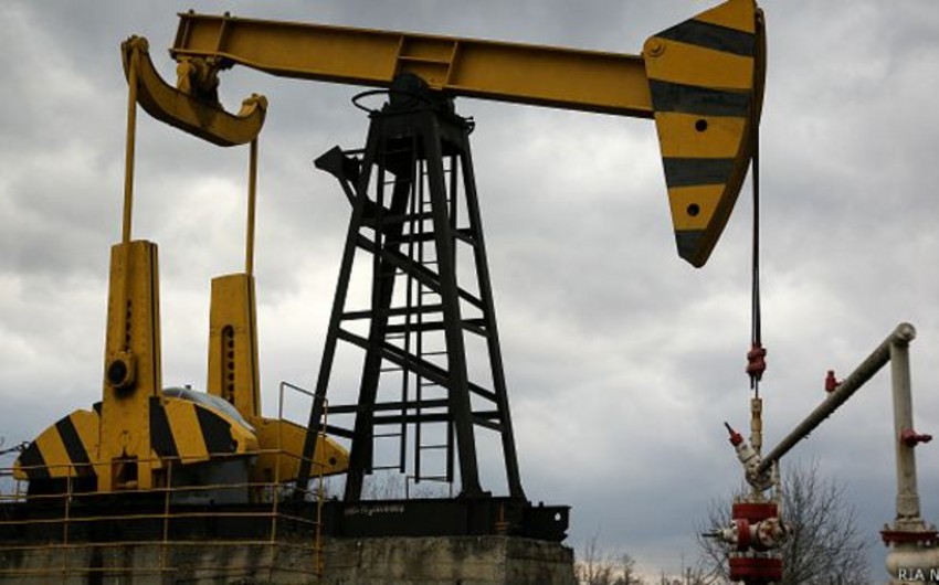 Rusiya neft hasilatı üzrə dünya rekordunu yeniləyib