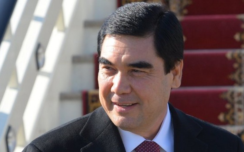 Turkmenistan president pardons 612 prisoners