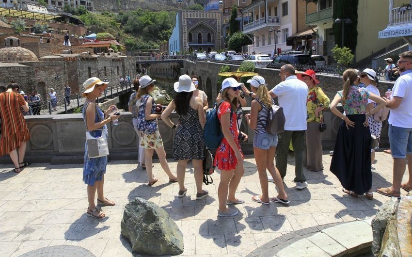 Выросло число совершающих поездки из Азербайджана в Грузию