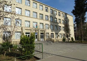 В Баку возобновляются занятия в закрытой из-за COVID-19 школе
