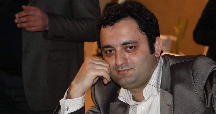 Скончался известный журналист Сархан Кямаллы