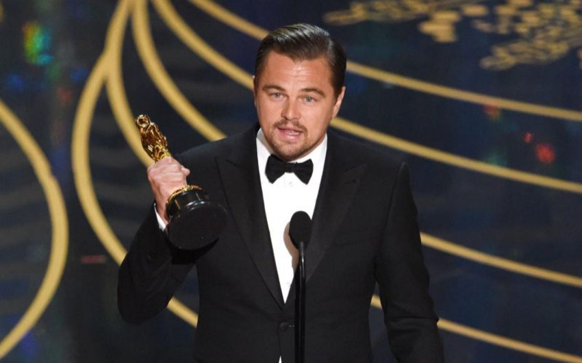 DiCaprio gets his first Oscar