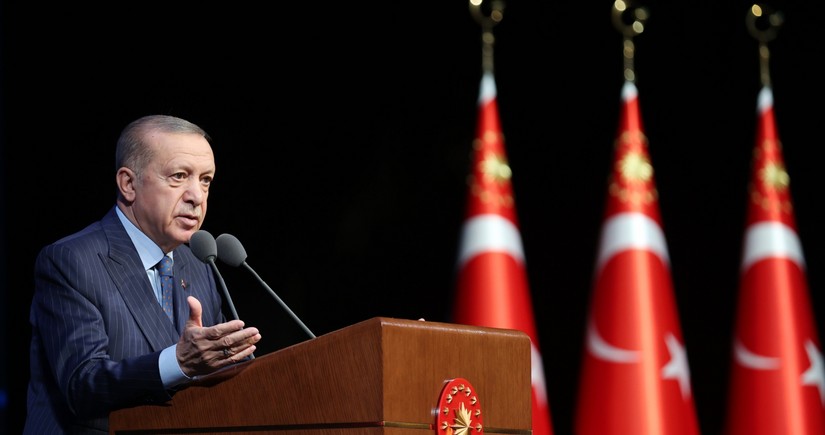 Erdogan officially submits application to CEC for registration as presidential candidate