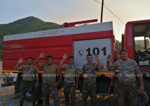 Сотрудник МЧС: Азербайджанским пожарным удалось ликвидировать пожар в трех направлениях