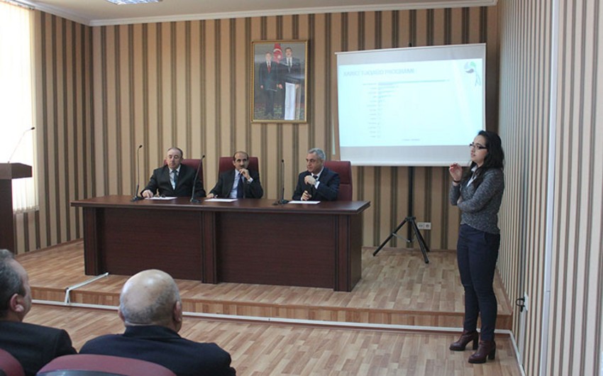 SOCAR Ecology Department hosts meeting with young people