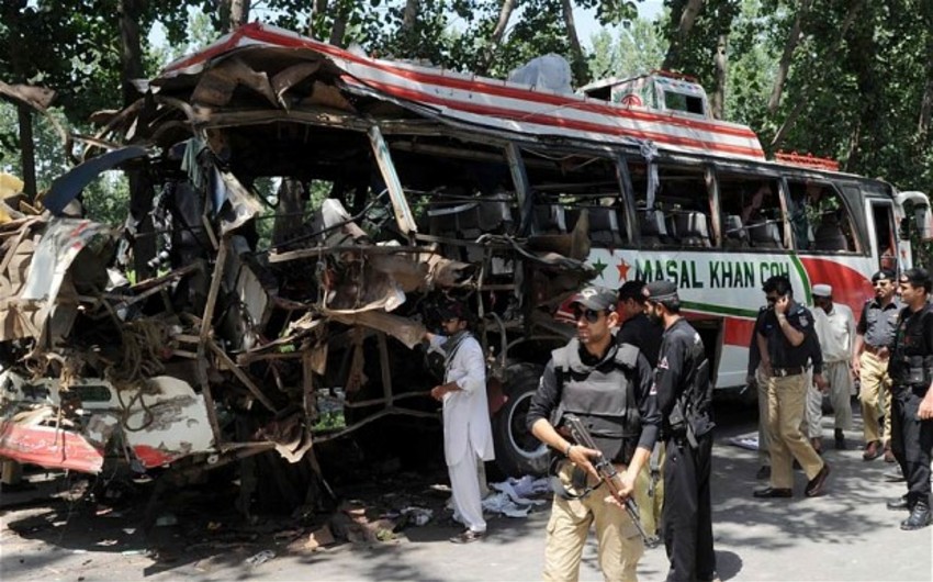 Pakistanda avtobusa hücumda şübhəli bilinən şəxslər həbs edilib