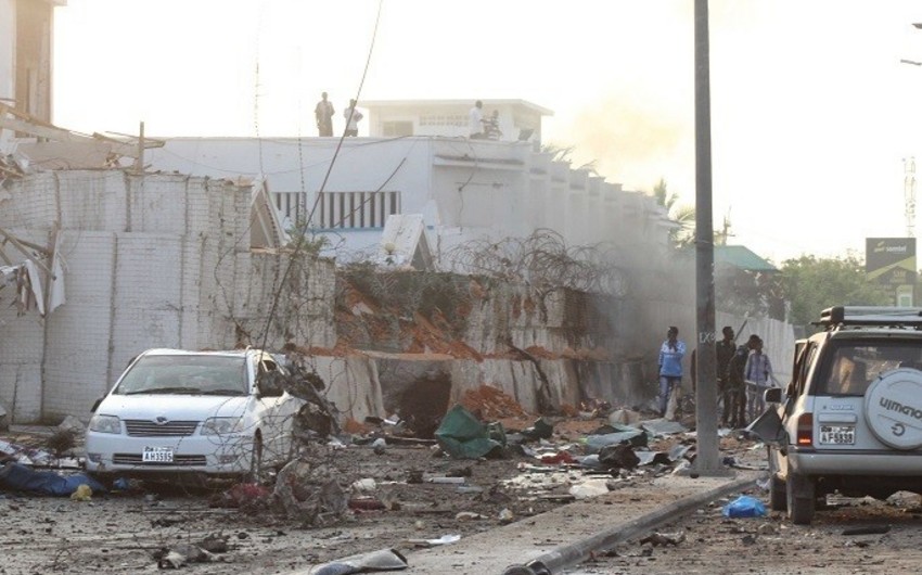 Число погибших в результате взрыва в Могадишо возросло до девяти