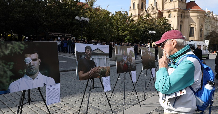 Snapshots of Sorrow: Azerbaijan's mine victims remembered in Prague