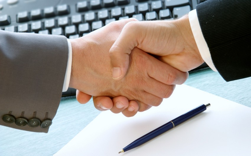 ​Подписан меморандум о взаимопонимании между АГЭУ и компанией из Великобритании TransTech Capital LLP
