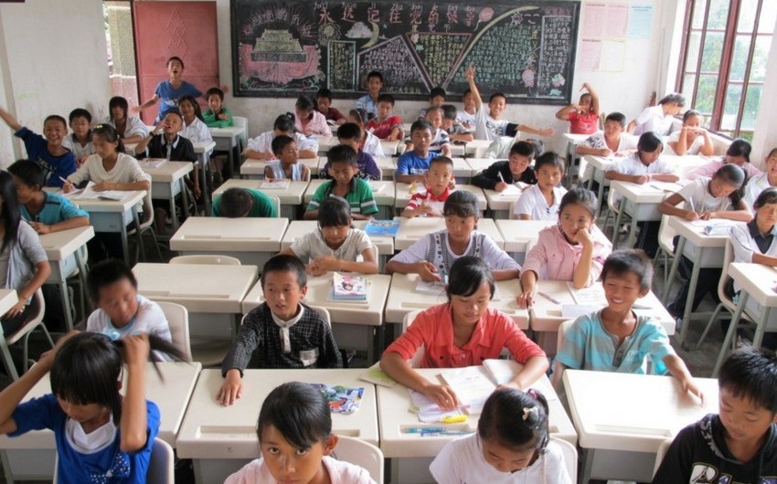 Десять детей пострадали при нападении на школу в Китае