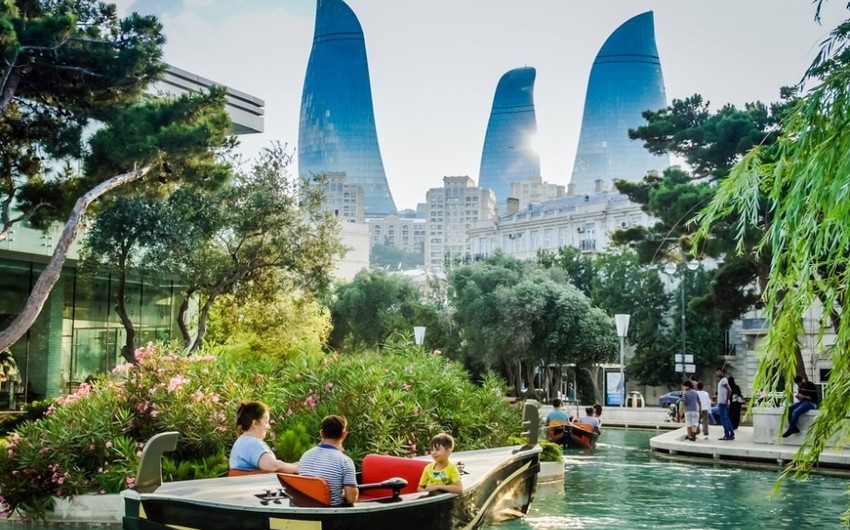 Турпоток в Азербайджан вырос на 47%