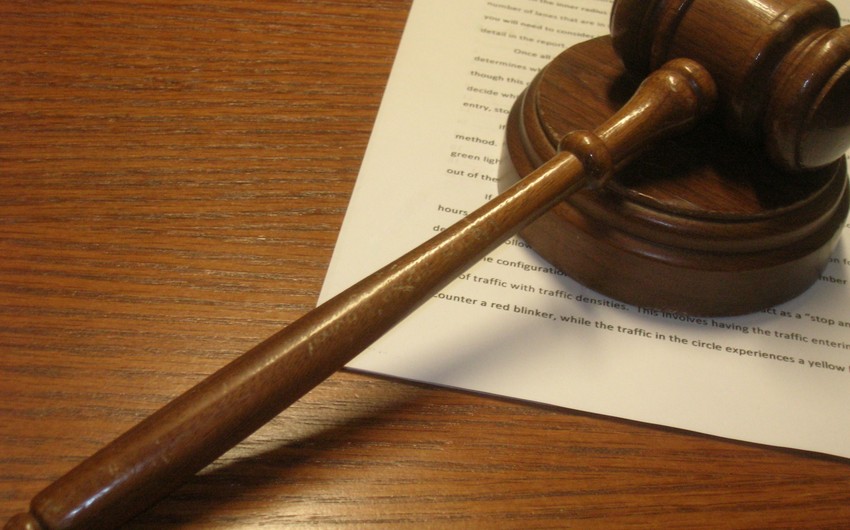 Суд оправдал женщину, обвиняемую в убийстве своего мужа в Баку
