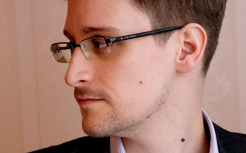 Сноуден: Желание властей США помешать распространению моей книги подстегнет людей прочитать ее