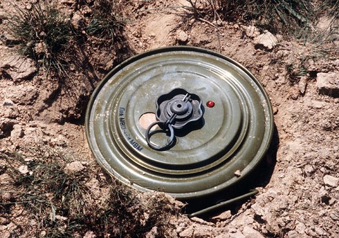 Минобороны: Армения массово закладывает новые мины в Карабахе