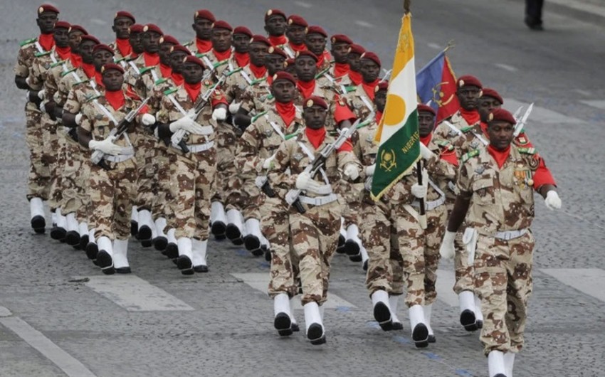 Нигер увеличит армию до 100 тыс. для охраны месторождений урана и нефти