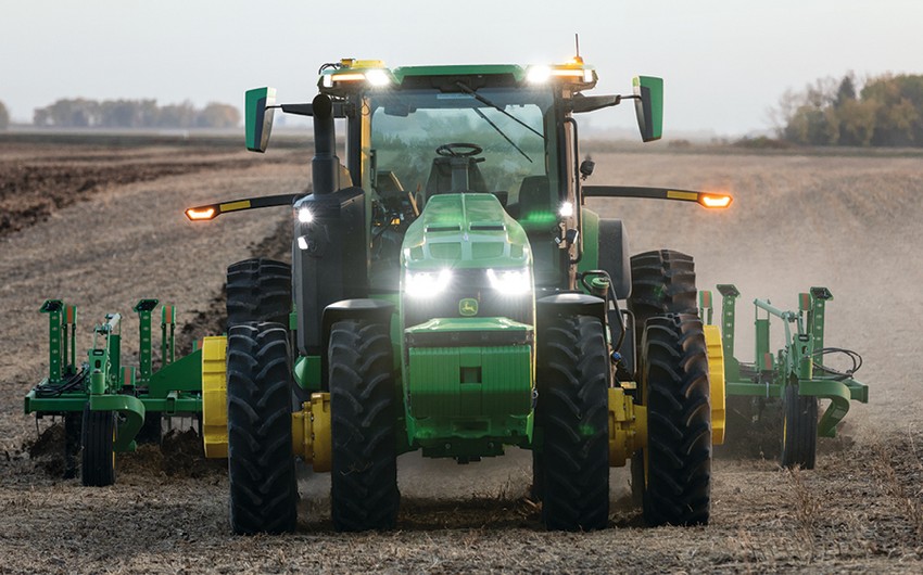 В США представили полностью самоуправляемый трактор
