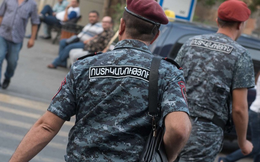 СМИ: В Ереване члены Боевого братства угрожают взорвать полицейский участок