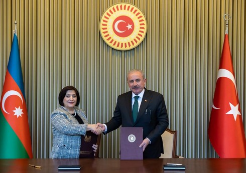 Между Азербайджаном и Турцией подписан 