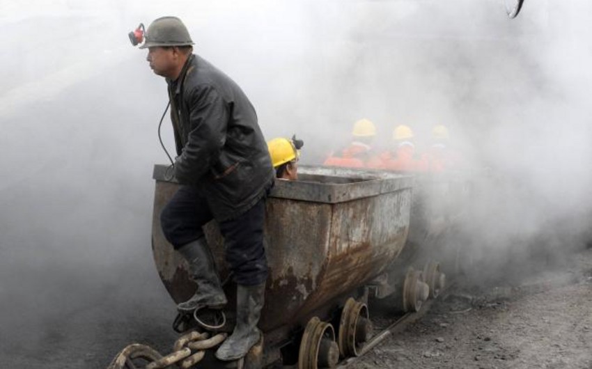 ​На востоке Китая 18 человек остаются под завалами после обрушения шахты