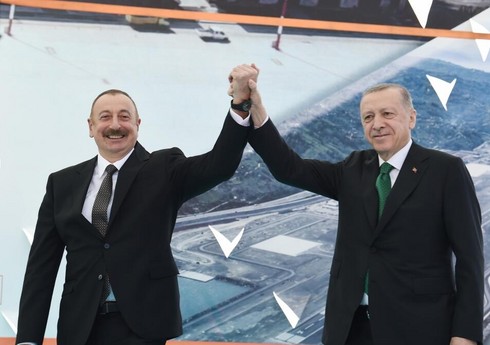 Президент Ильхам Алиев направил турецкому лидеру поздравительное письмо