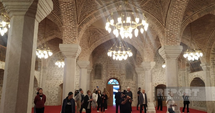 Beynəlxalq tədbir iştirakçıları Şuşa şəhərinin görməli yerləri ilə tanış olub