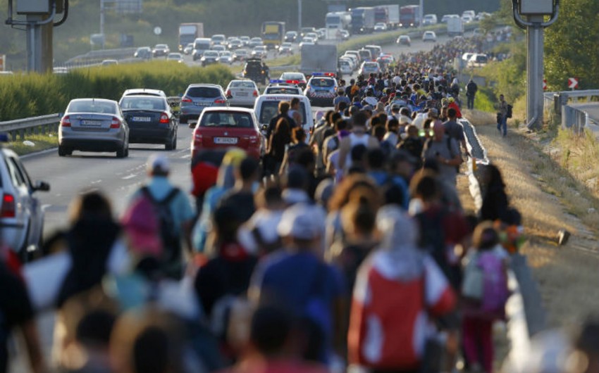 More than six thousand refugees arrive in Austria today