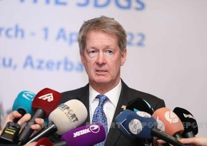 Посол Британии поздравил азербайджанских журналистов с Днем национальной печати