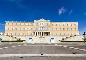 Два члена правительства Греции подали в отставку