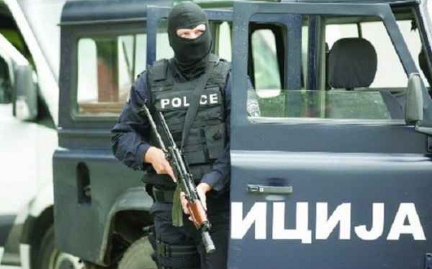 Не менее 12 полицейских пострадали в ходе спецоперации на севере Македонии