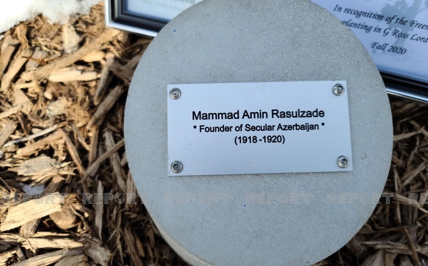 Memorial plaque to Mammad Amin Rasulzade erected in Toronto City Park