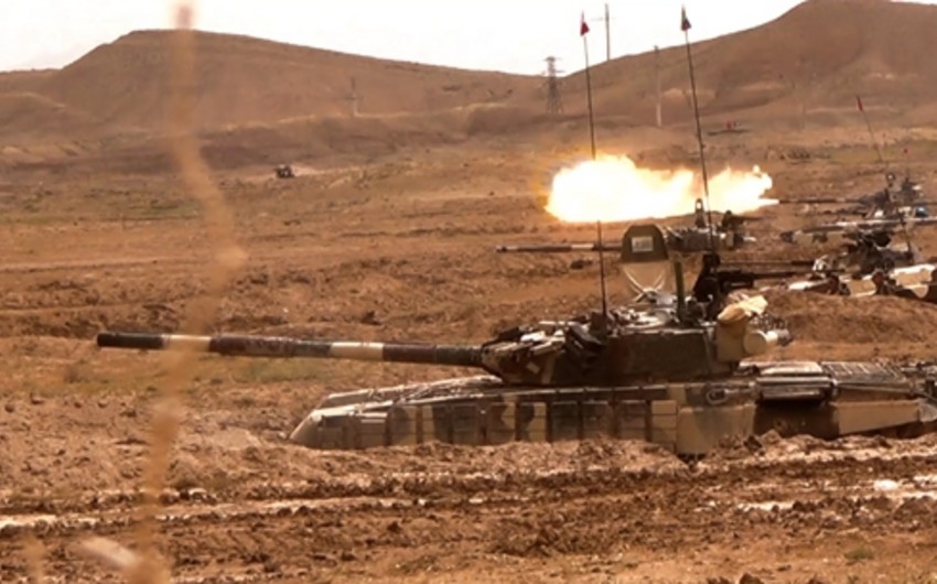 Azerbaijani tank units improve their combat skills