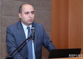 Təhsil Nazirliyin Təhsilin inkişafı proqramları şöbəsinin müdiri Emin Əmrullayev Təhsil Nazirliyin Təhsilin inkişafı proqramları şöbəsinin müdiri Emin Əmrullayev