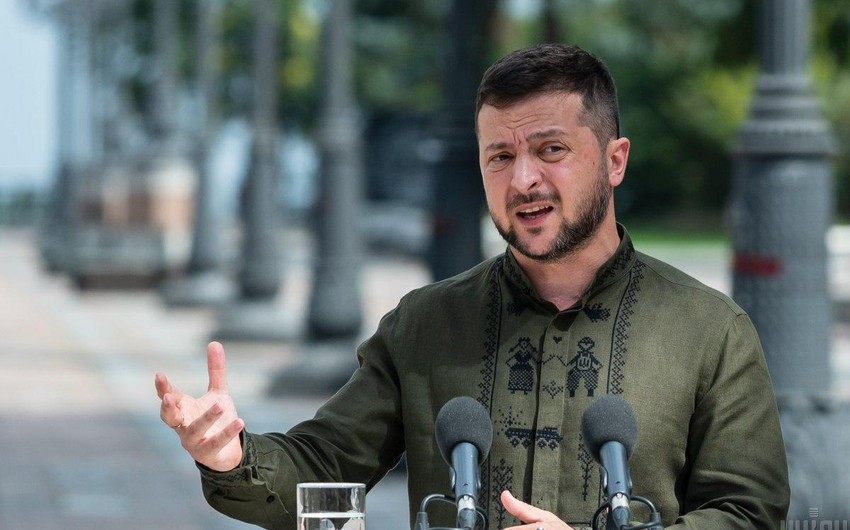 Zelenskyy gives Putin ultimatum on recognition of 'referendums' 