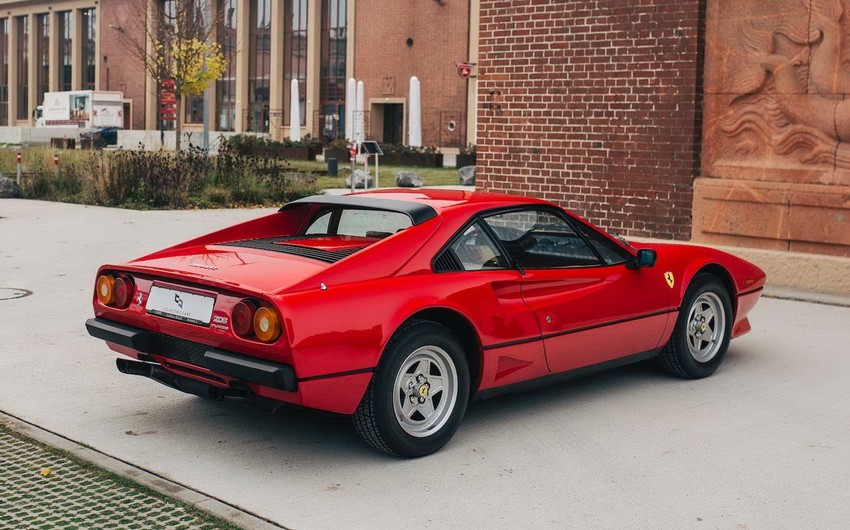Малолитражную Ferrari выставили на аукцион в Германии
