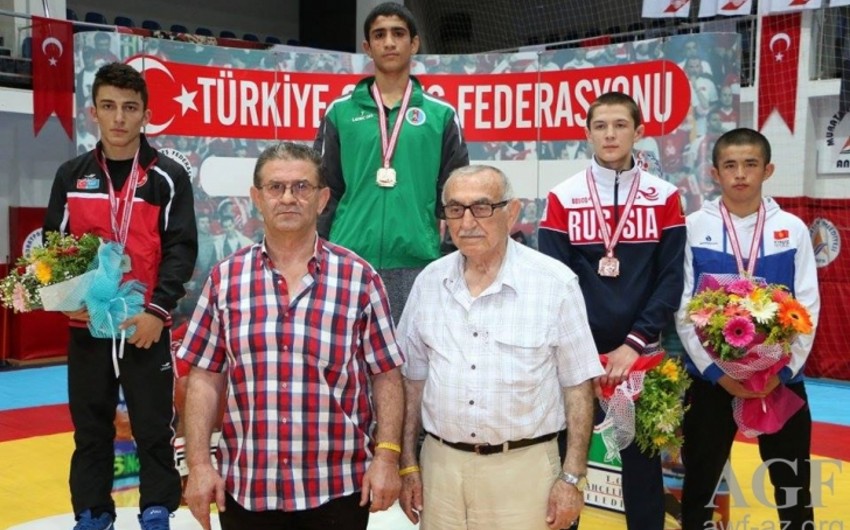 Azərbaycan güləşçiləri Antalyadakı turnirin ilk günündə 3 medal qazanıblar