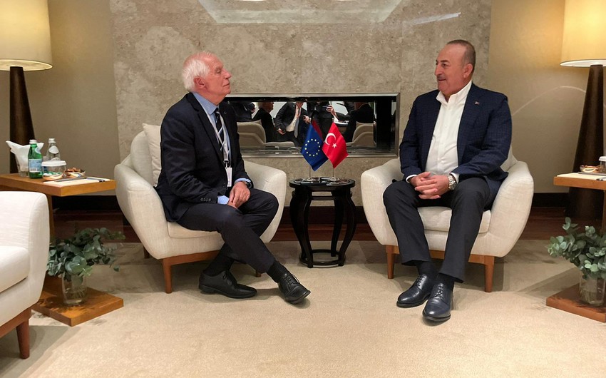 Turkish FM meets with EU High Representative 