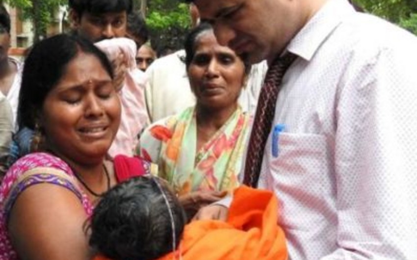 Hindistanda xəstəxanada süni nəfəs aparatlarının işləməməsi nəticəsində 60 uşaq ölüb
