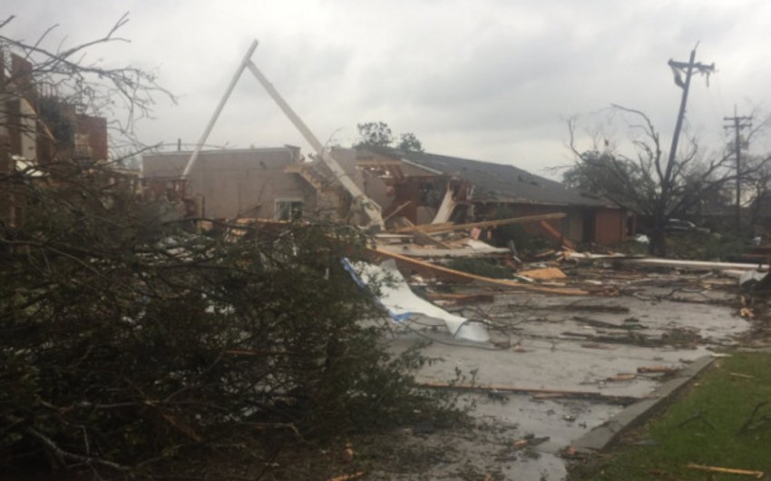 Три торнадо обрушились на Луизиану - ВИДЕО - ФОТО