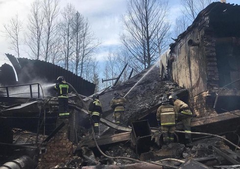 Извлечено тело 17-го погибшего при пожаре на заводе в России
