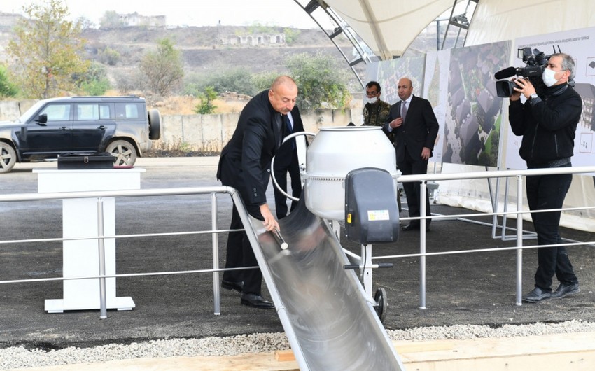 Президент заложил фундамент Кяльбаджарского музея Оккупации и Победы, завода по производству воды