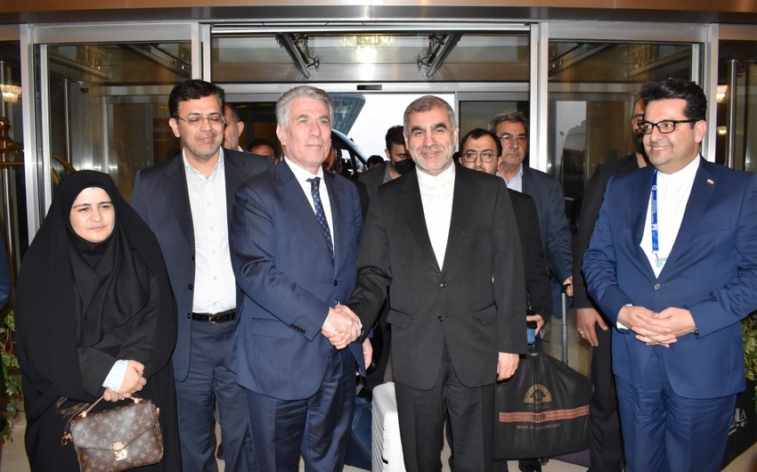 Первый заместитель председателя парламента Ирана прибыл с визитом в Азербайджан