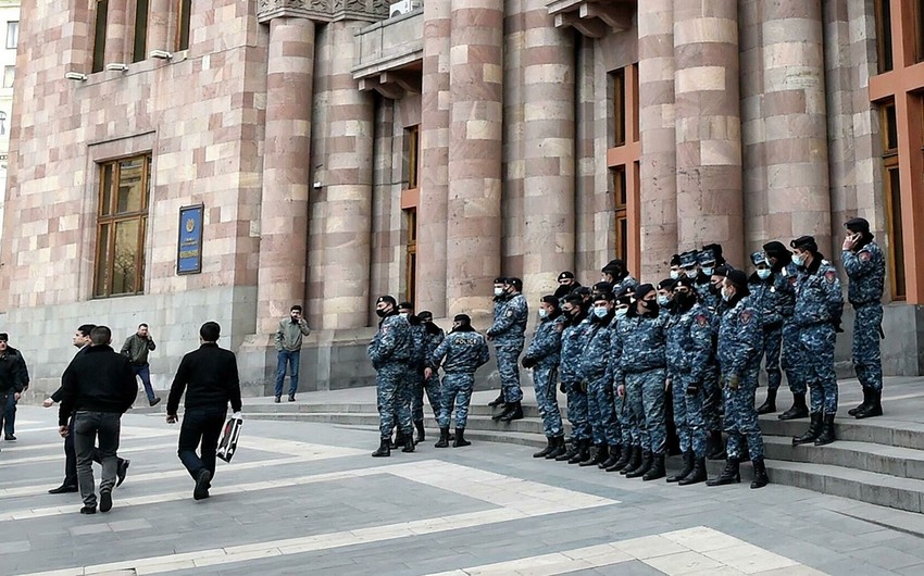 Искандеры, сокрушившие армянские власти -  генералы требуют отставки Пашиняна