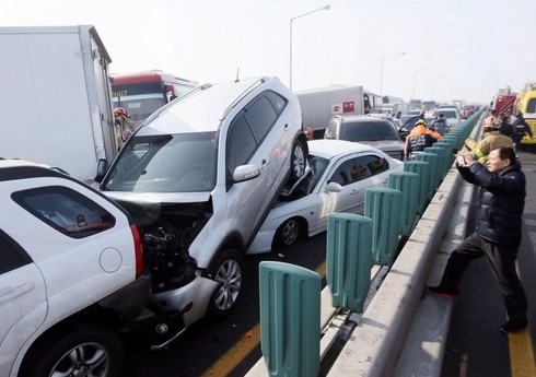 В Южной Корее произошло ДТП с участием 40 автомобилей, пострадали 25 человек