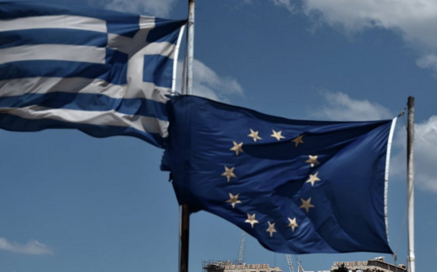 Жители Европы раскололись по вопросу сохранения Греции в еврозоне